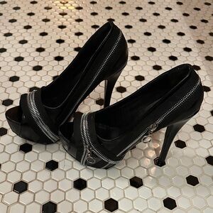 Elegant Black Zippered Peep-Toe Heels